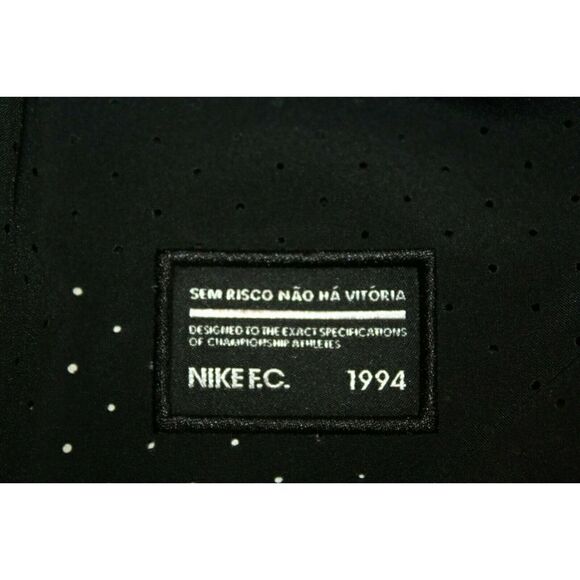 NIKE Women's F.C. Cropped Football / Soccer Shirt NWT Black SIZE: Large - Picture 4 of 9